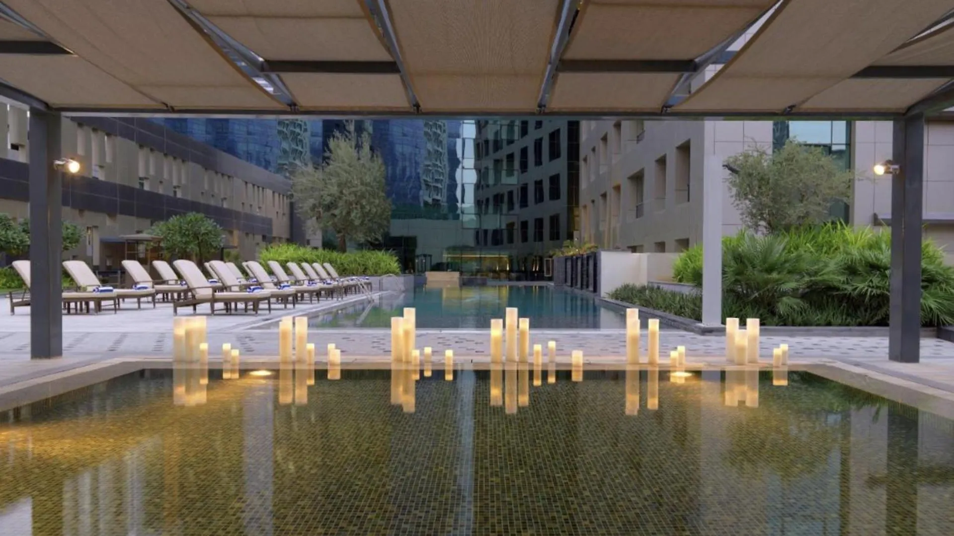 Next'House - Downtown Views Host Hostel Dubai United Arab Emirates