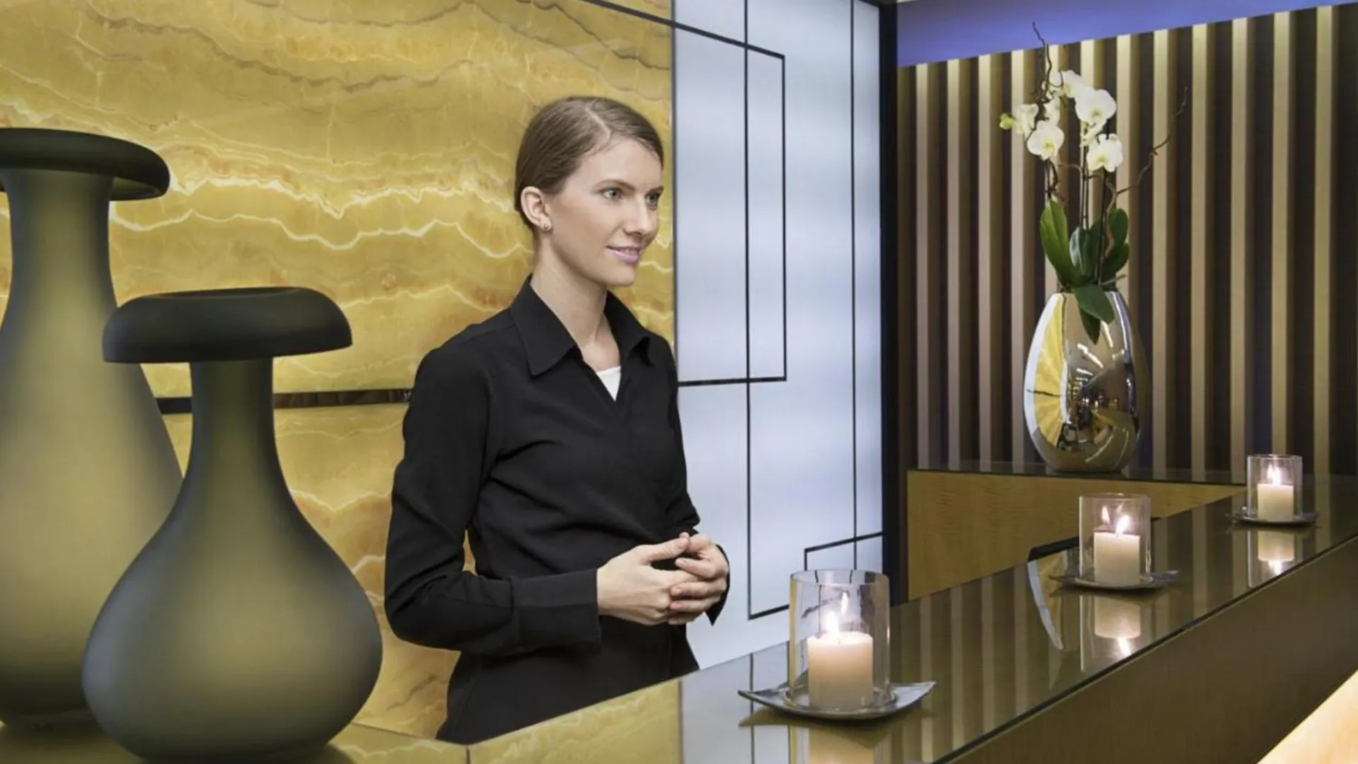 Next'House - Downtown Views Host Hostel Dubai