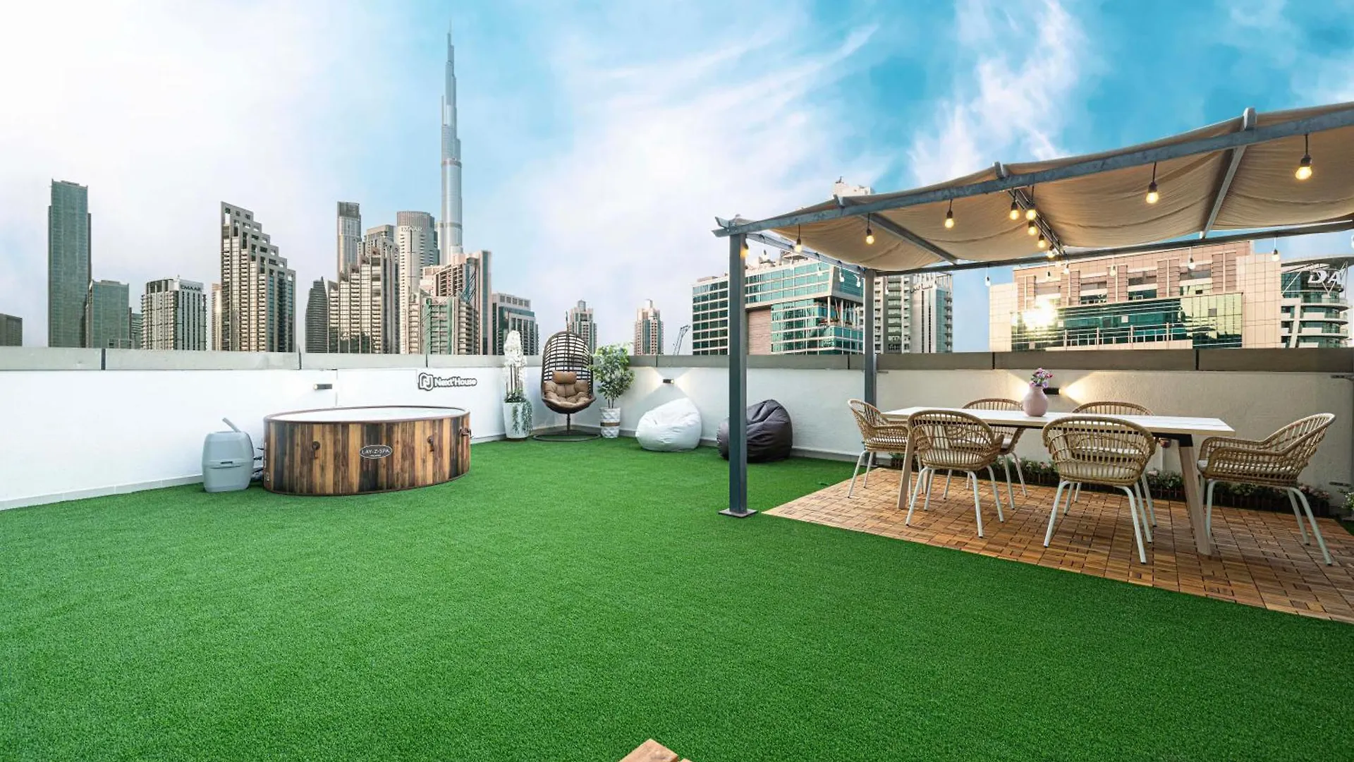 Next'House - Downtown Views Host Hostel Dubai