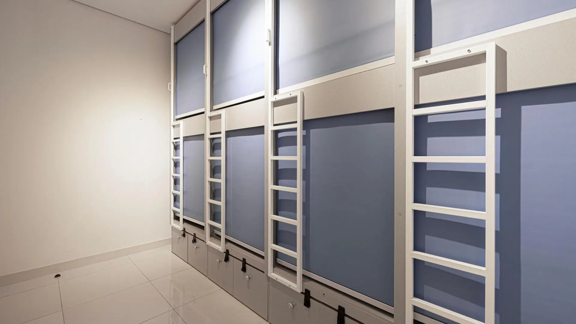 Next'House - Downtown Views Host Hostel Dubai